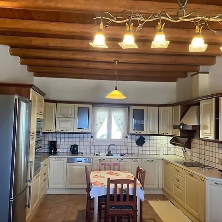 Appartamento Stathis House *